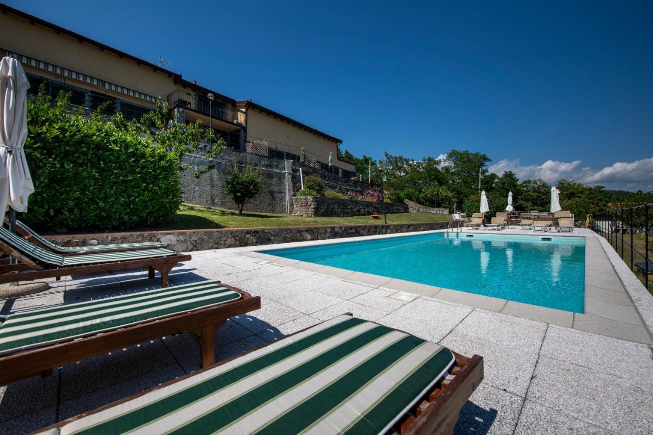 211 - Appartamento Acacia, Terrazza Giardino E Piscina Carro المظهر الخارجي الصورة