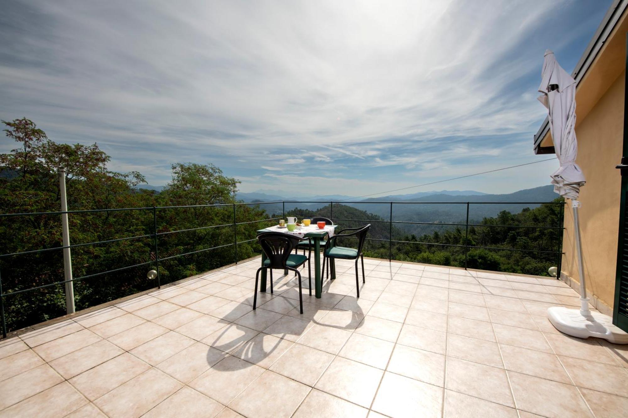 211 - Appartamento Acacia, Terrazza Giardino E Piscina Carro المظهر الخارجي الصورة