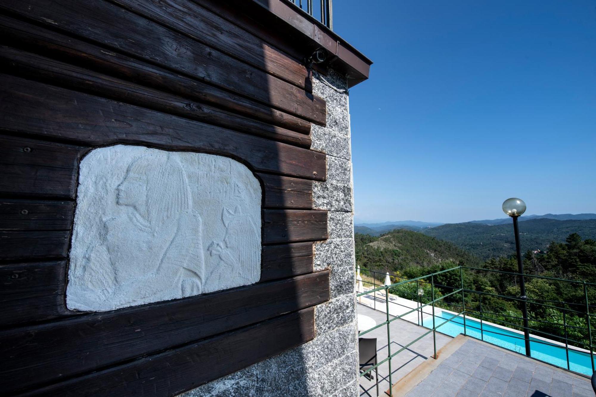 211 - Appartamento Acacia, Terrazza Giardino E Piscina Carro المظهر الخارجي الصورة