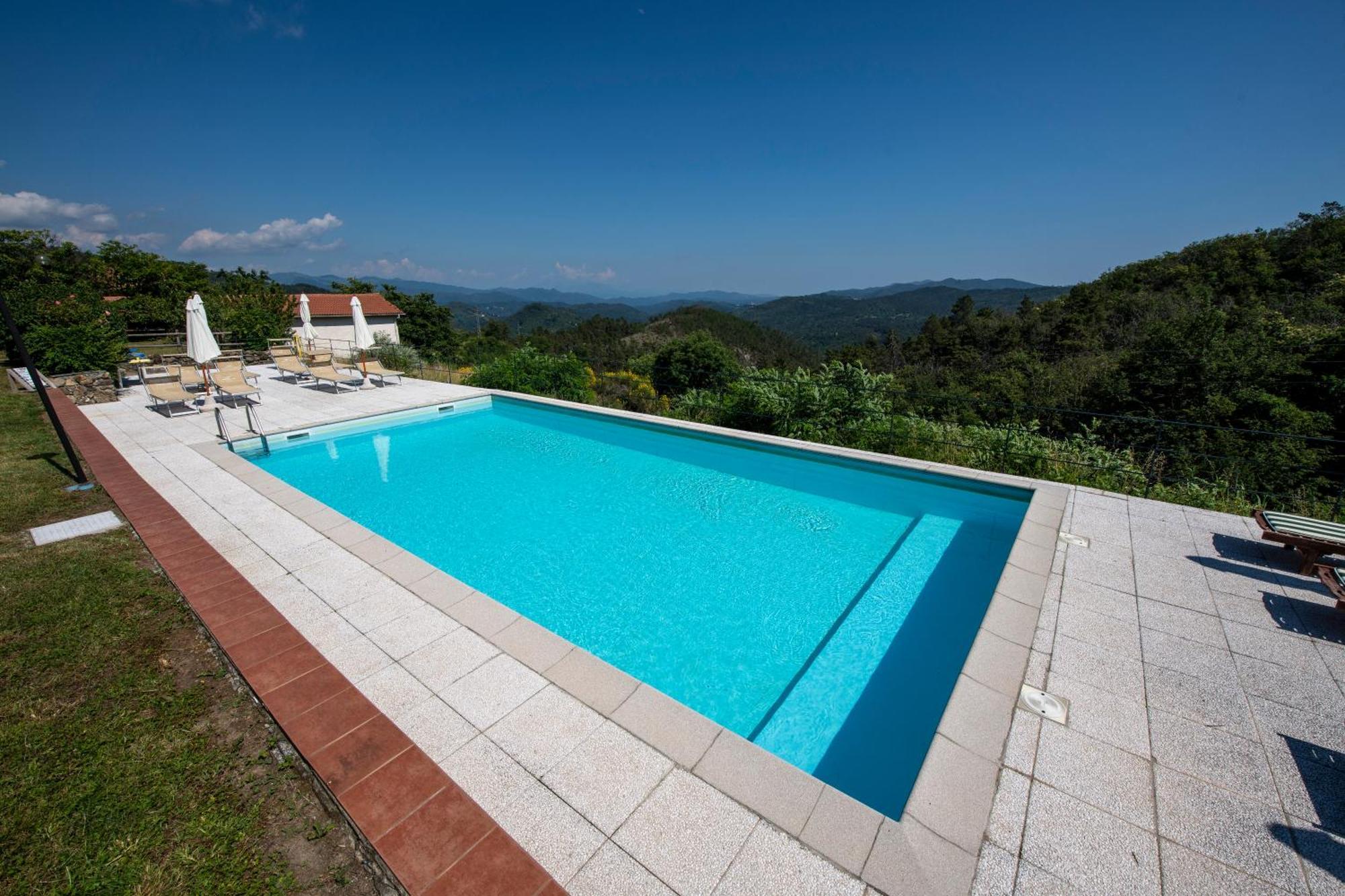 211 - Appartamento Acacia, Terrazza Giardino E Piscina Carro المظهر الخارجي الصورة